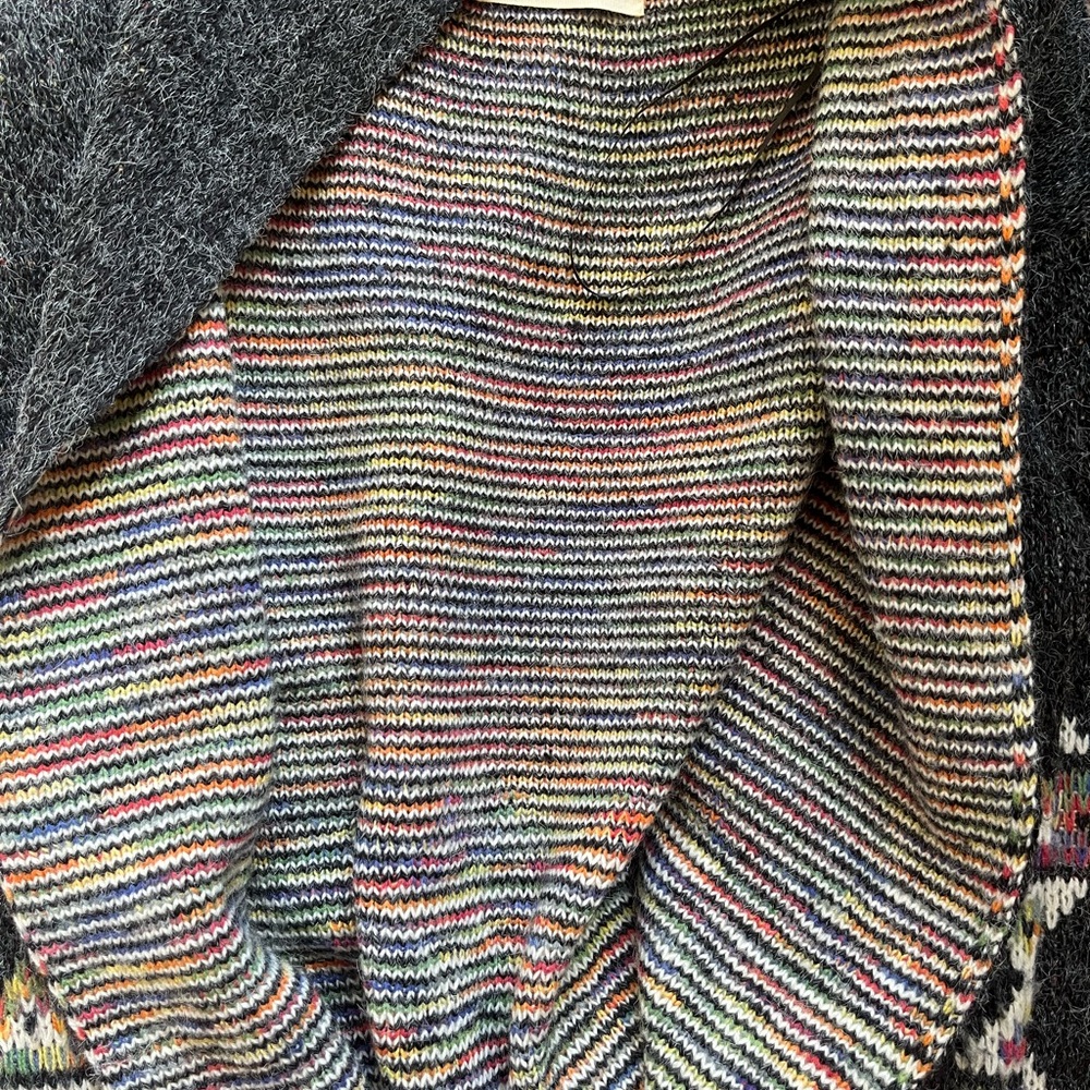 Dreamers Charcoal Multicolor Patterned Cardigan - Picture 5 of 5